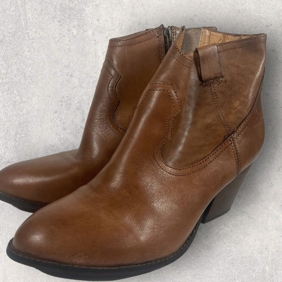 Steve Madden Shoes - Steve Madden Womens Size 9.5 M Brown Leather zip Ankle Fashion Boots Bootie
